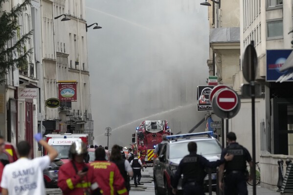 Le coq sportif top 75006 paris incendio